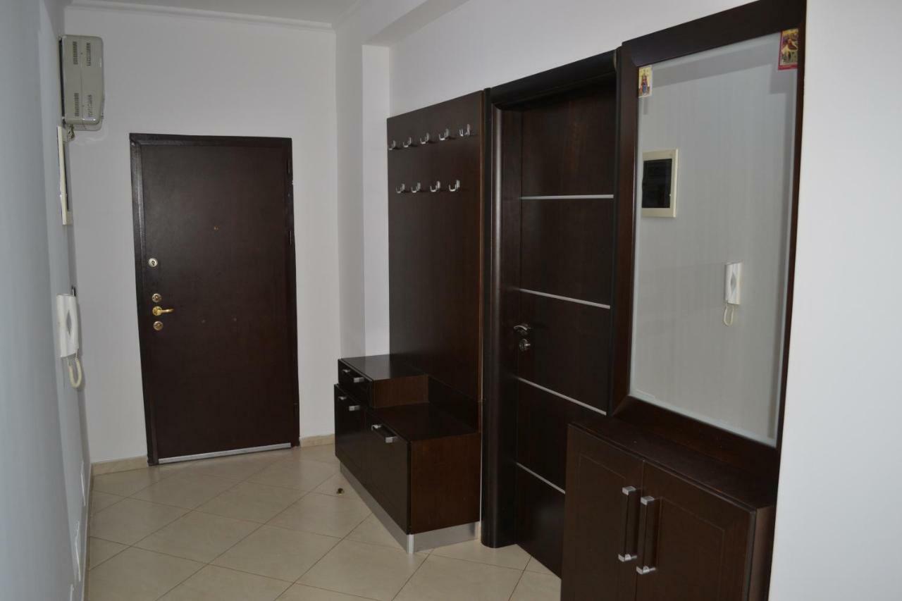 Penthouse Terrace 4 Bedrooms Apartment Vlore Exterior photo