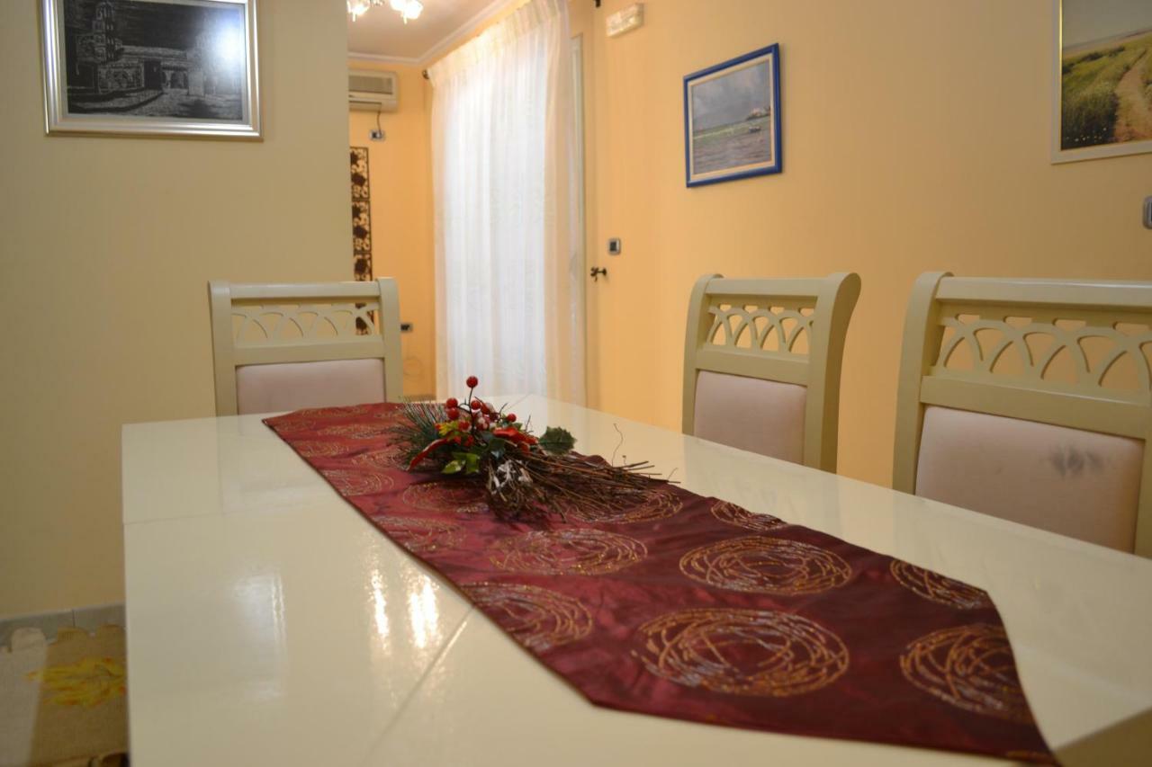Penthouse Terrace 4 Bedrooms Apartment Vlore Exterior photo