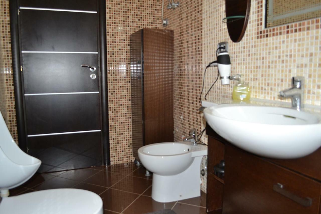 Penthouse Terrace 4 Bedrooms Apartment Vlore Exterior photo