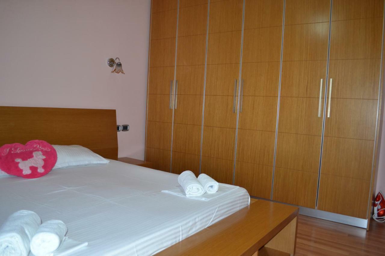 Penthouse Terrace 4 Bedrooms Apartment Vlore Exterior photo
