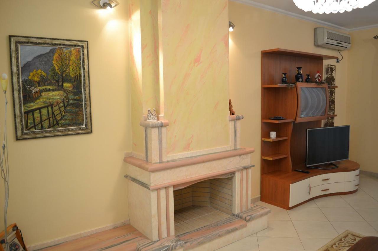Penthouse Terrace 4 Bedrooms Apartment Vlore Exterior photo